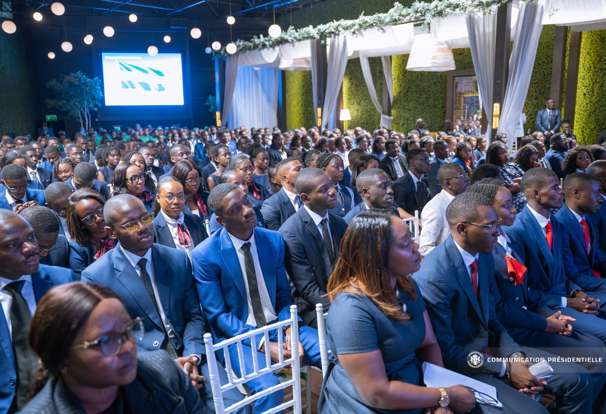 Oligui Nguema échange avec la diaspora gabonaise en Ethiopie